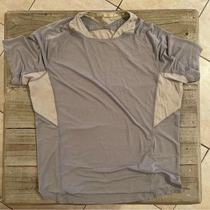 Lululemon Men's Two Tone Gray Gym Athletic Shirt XL